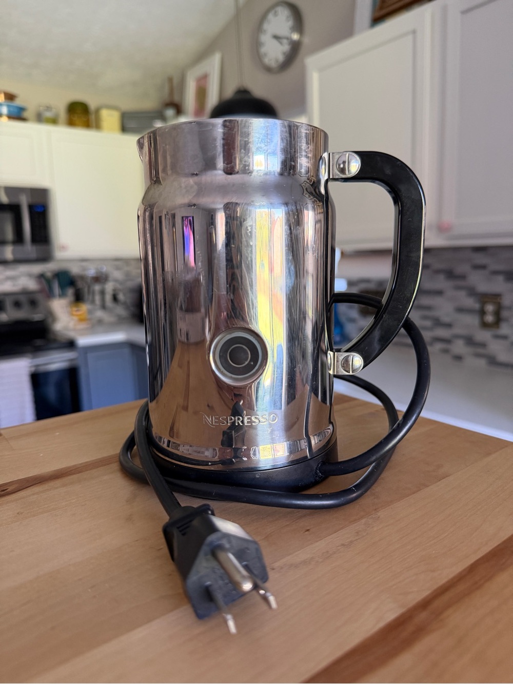 Nespresso Aeroccino Plus Milk Frother 3192 pitcher stainless steel w/ dock